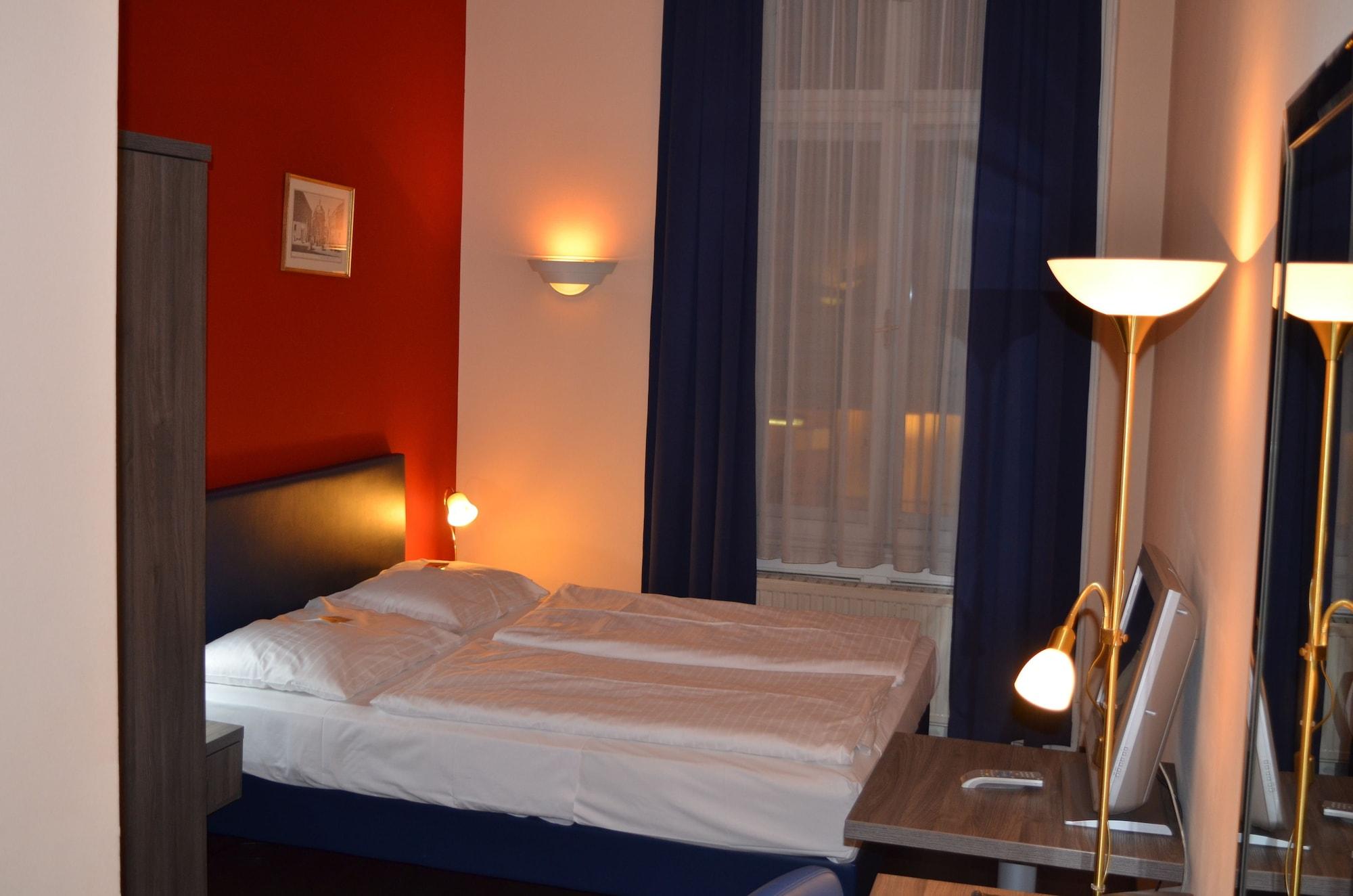 Hotel Pension Excellence Вена Экстерьер фото