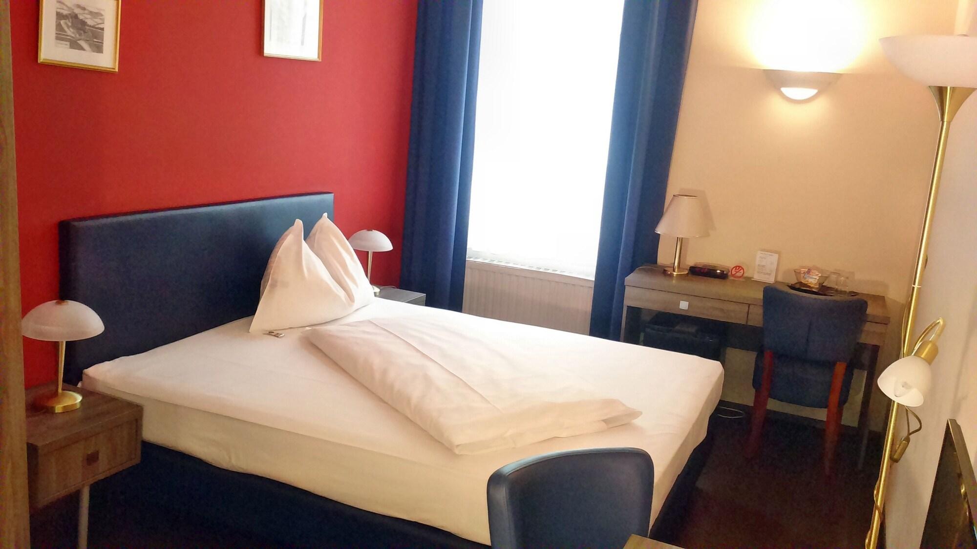 Hotel Pension Excellence Вена Экстерьер фото