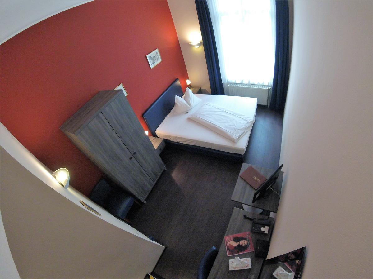 Hotel Pension Excellence Вена Экстерьер фото