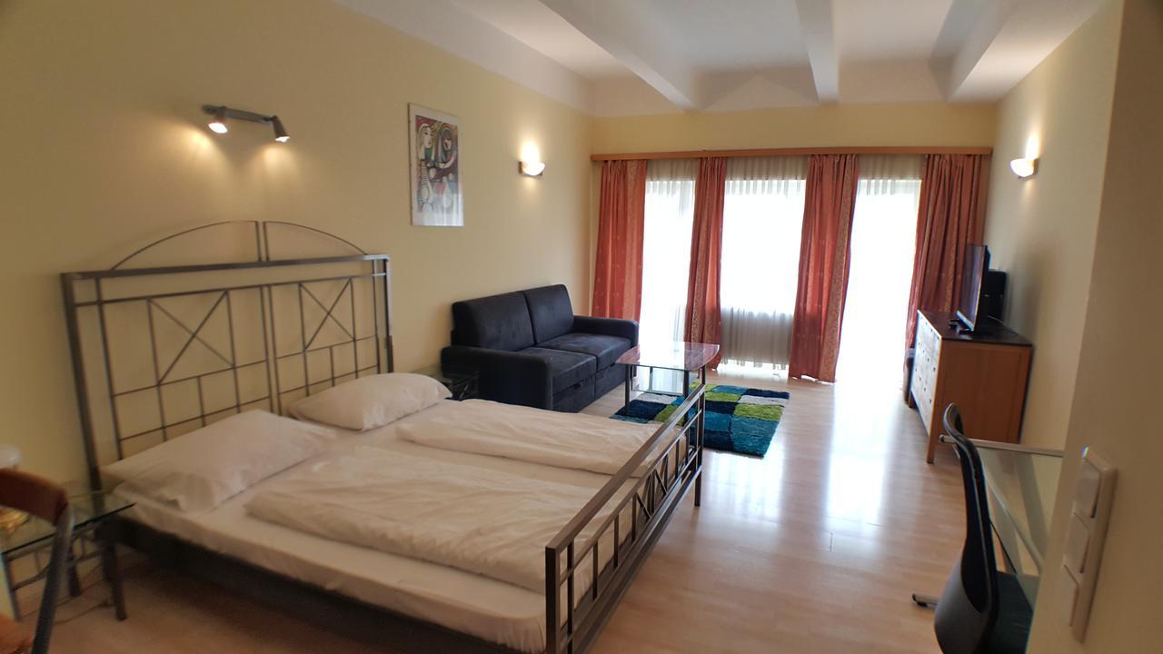 Hotel Pension Excellence Вена Номер фото